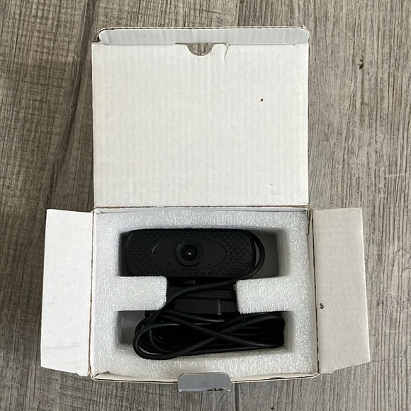 Web Camera - Picture 8 of 8